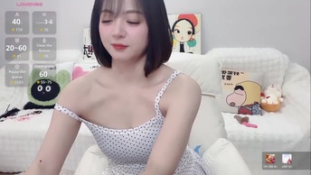 Lucy-8 Stripchat Live
